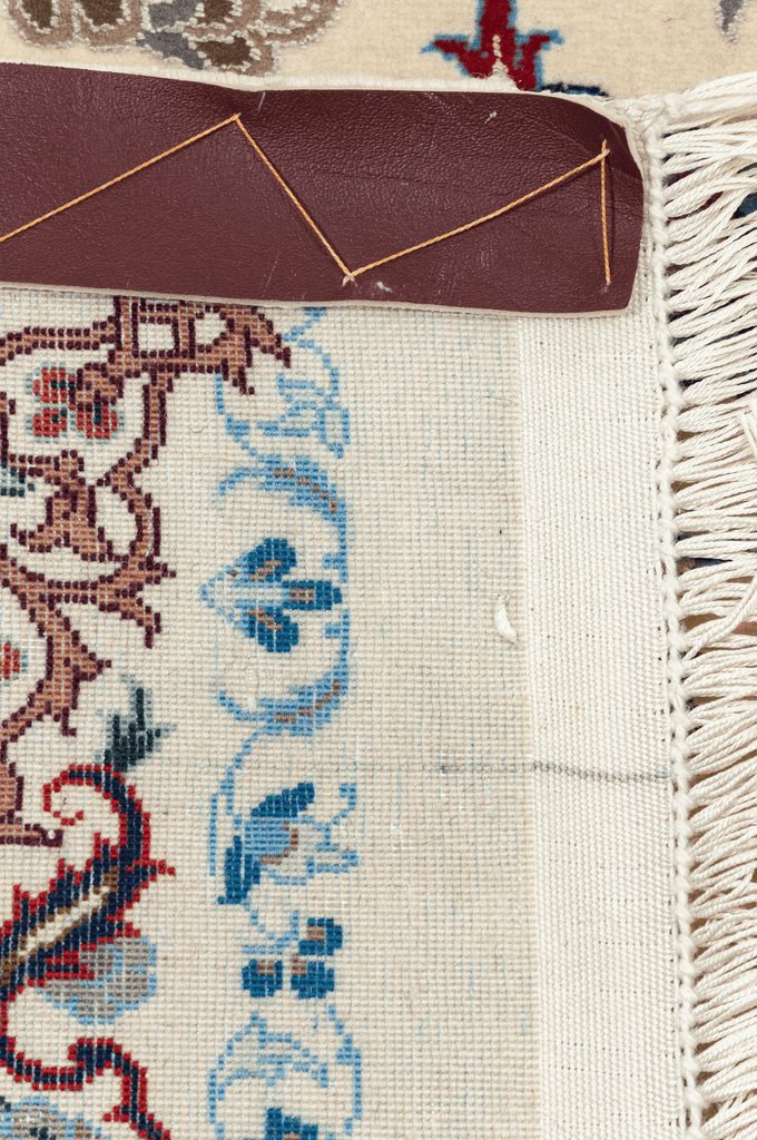 Persian Isfahan Hand-Made Wool and Silk Rug - Tabak Rugs